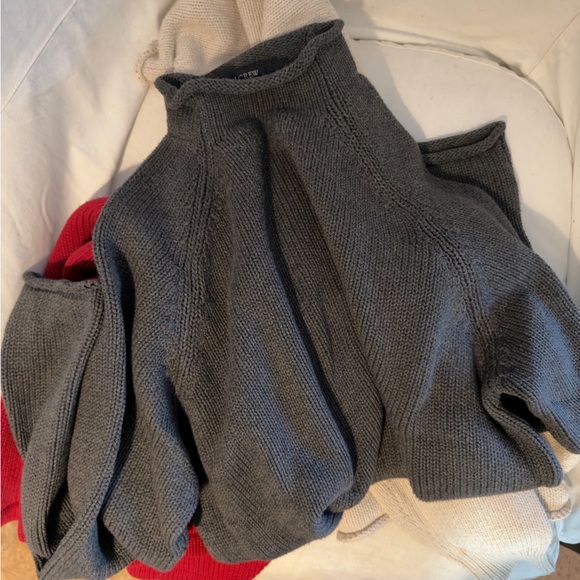 Classic J. Crew Charcoal Knit Rollneck Sweater - Picture 2 of 5